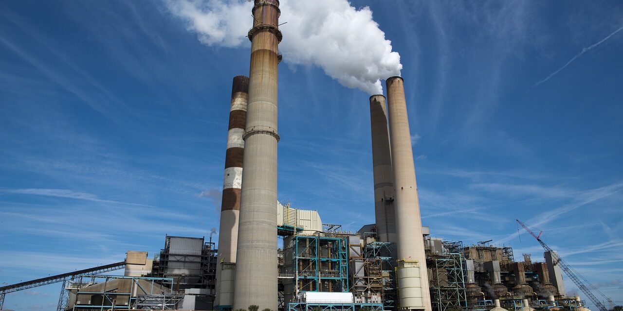 power-plant-815799_1280 avoid OSHA penalties